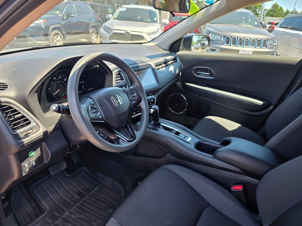 Used 2022 Honda HR-V EX image 9
