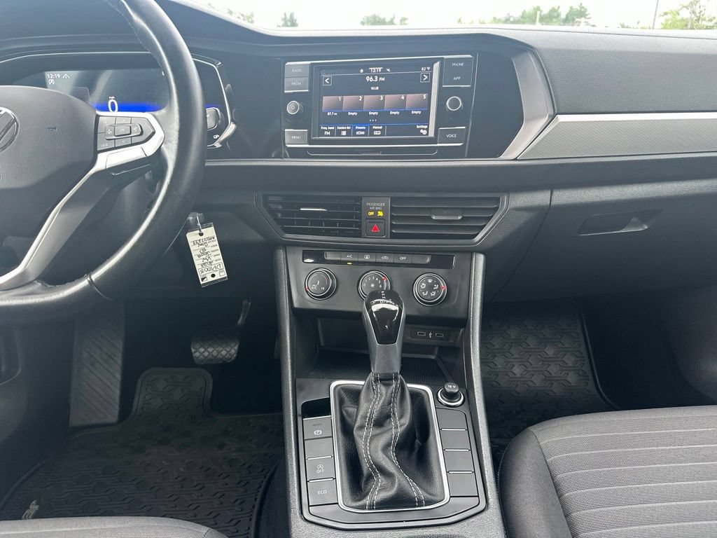 Used 2022 Volkswagen Jetta S FWD image 19