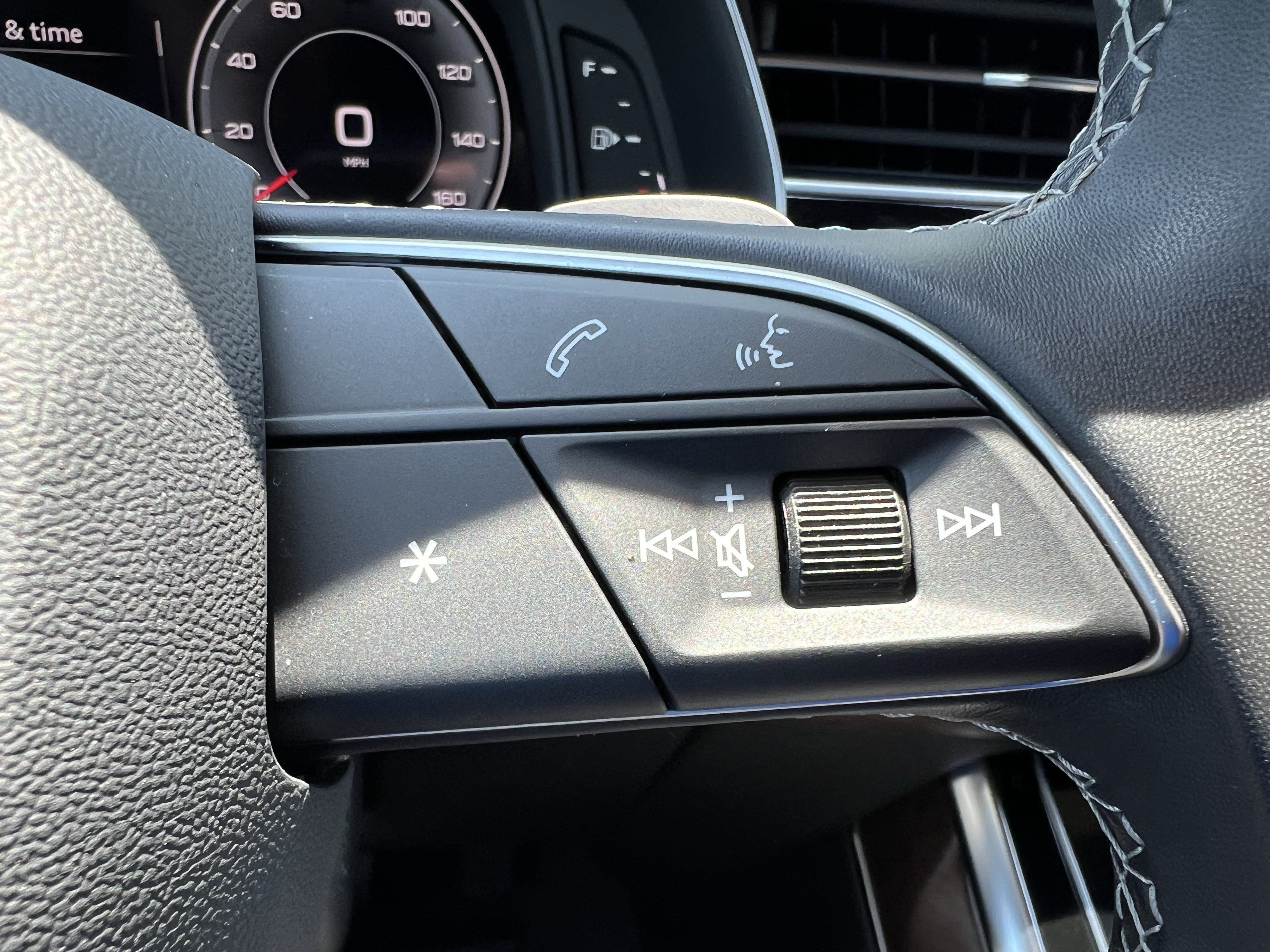 Certified 2024 Audi Q8 Premium AWD/4WD image 20