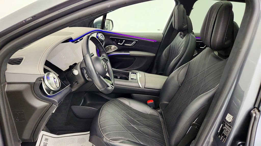 Used 2023 Mercedes-Benz EQS 580 4MATIC SUV image 19