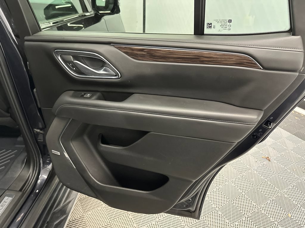 Used 2022 Chevrolet Tahoe LT w/ LT Signature Plus Package RWD image 16
