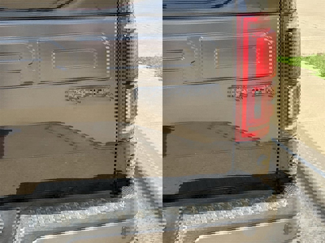 Used 2017 Ford F150 Raptor w/ Equipment Group 802A Luxury image 7