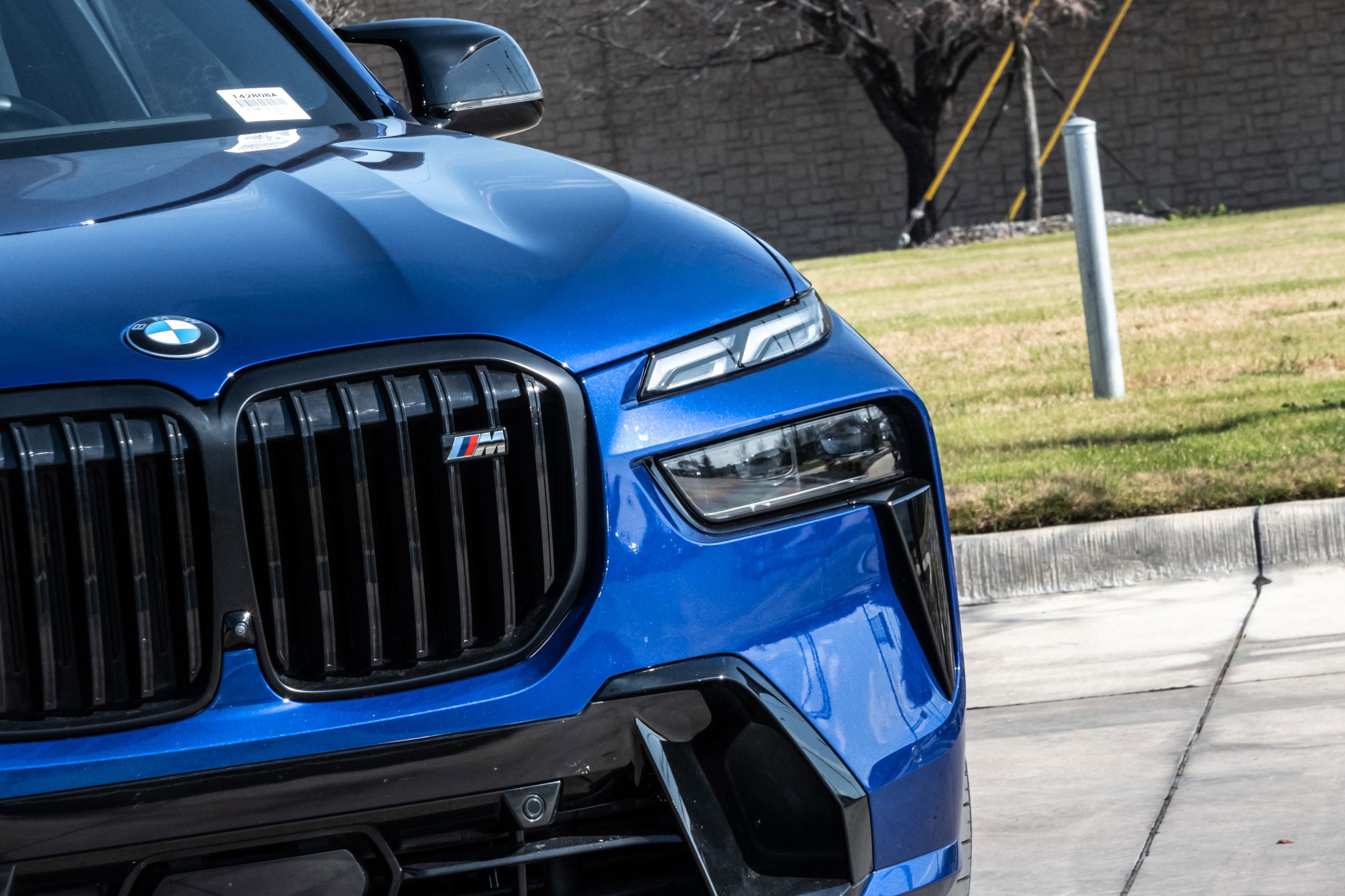 Used 2024 BMW X7 M60i w/ Executive Package image 7