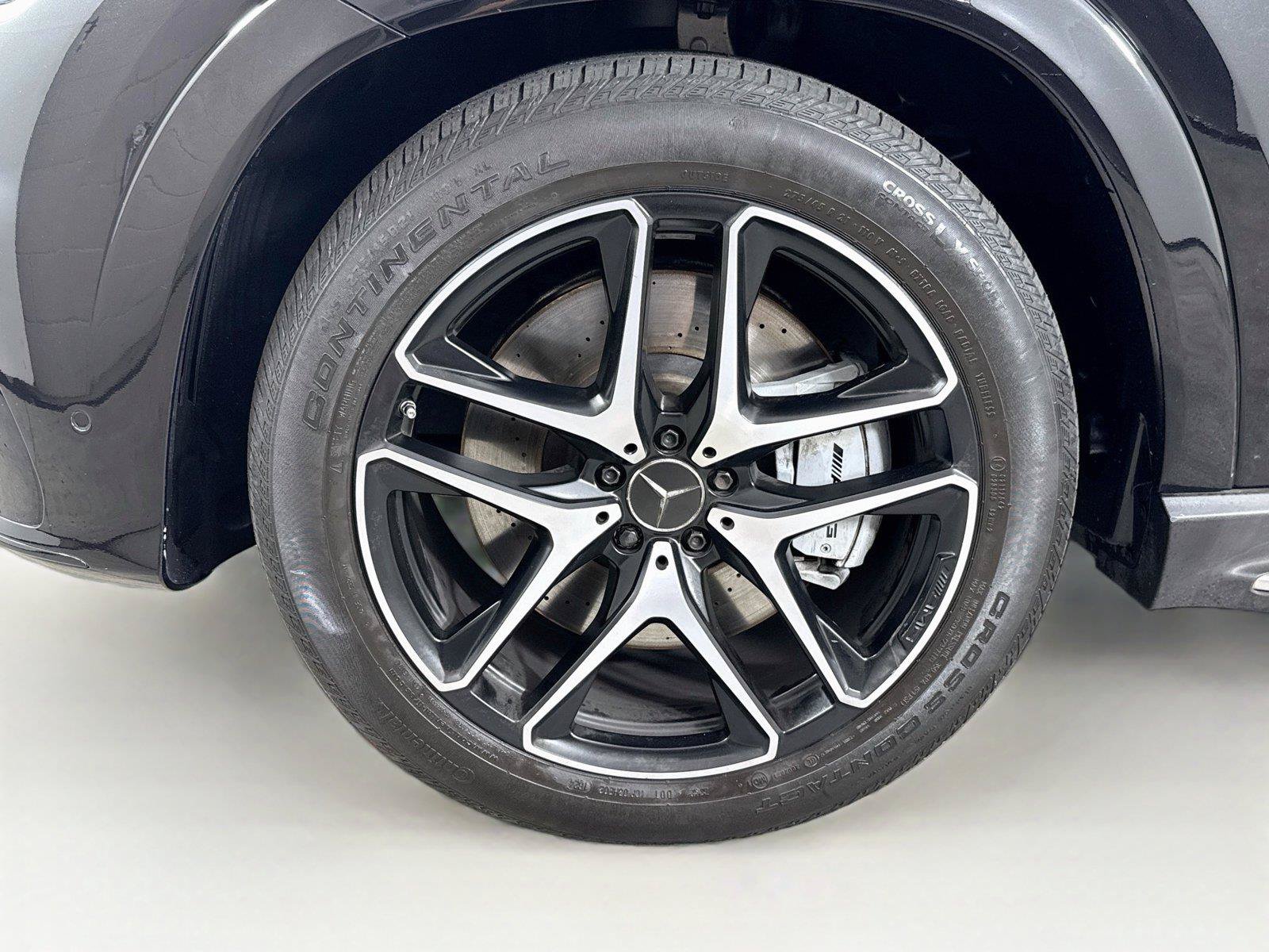 Used 2025 Mercedes-Benz GLE 53 AMG 4MATIC Coupe w/ Driver Assistance Package image 38