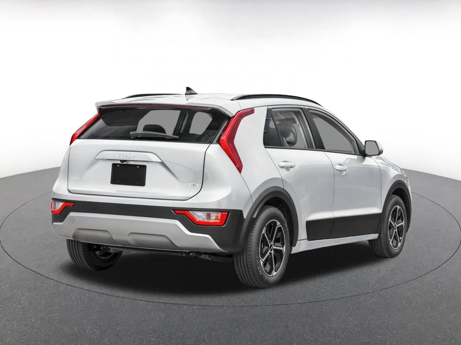 Used 2026 Kia Niro LX FWD image 2