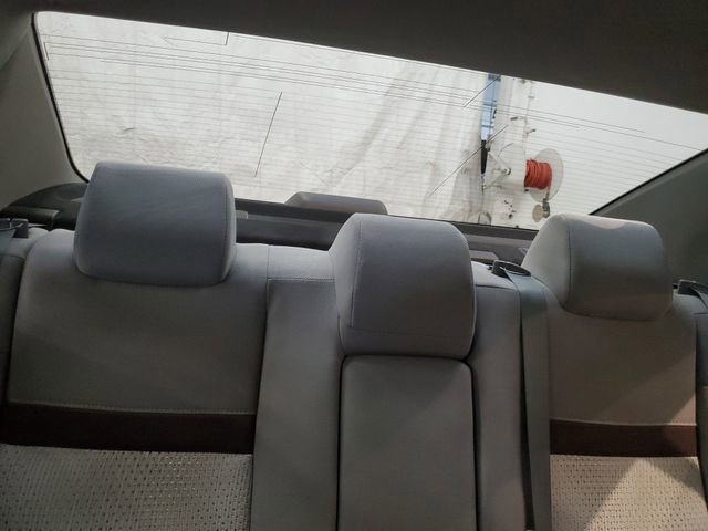 Used 2012 Toyota Camry LE image 21