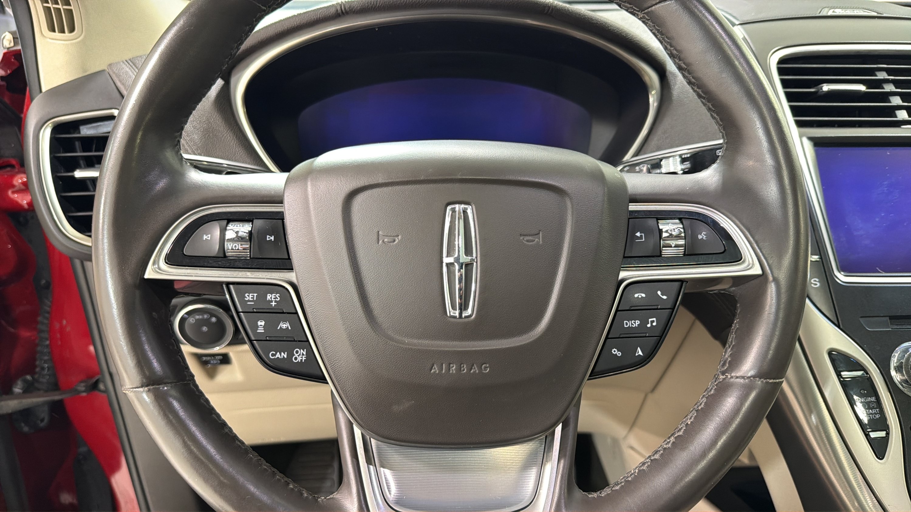 Used 2020 Lincoln Nautilus Reserve FWD image 12