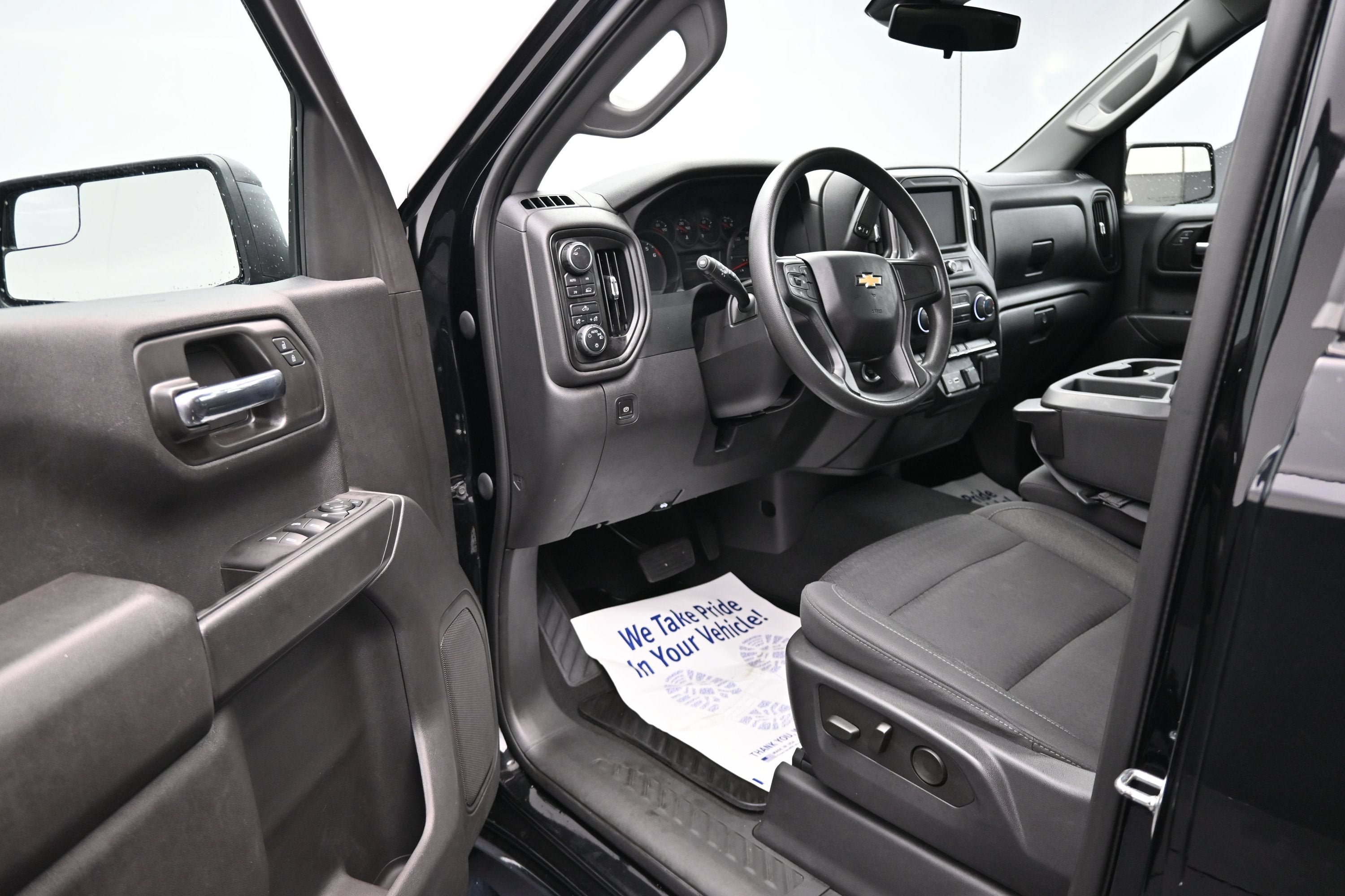 Used 2023 Chevrolet Silverado 1500 Custom w/ LPO, Dark Essentials Package AWD/4WD image 10