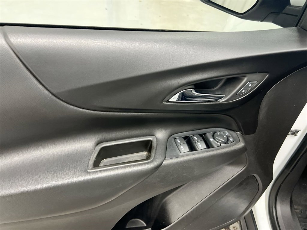 Used 2019 Chevrolet Equinox LT image 20