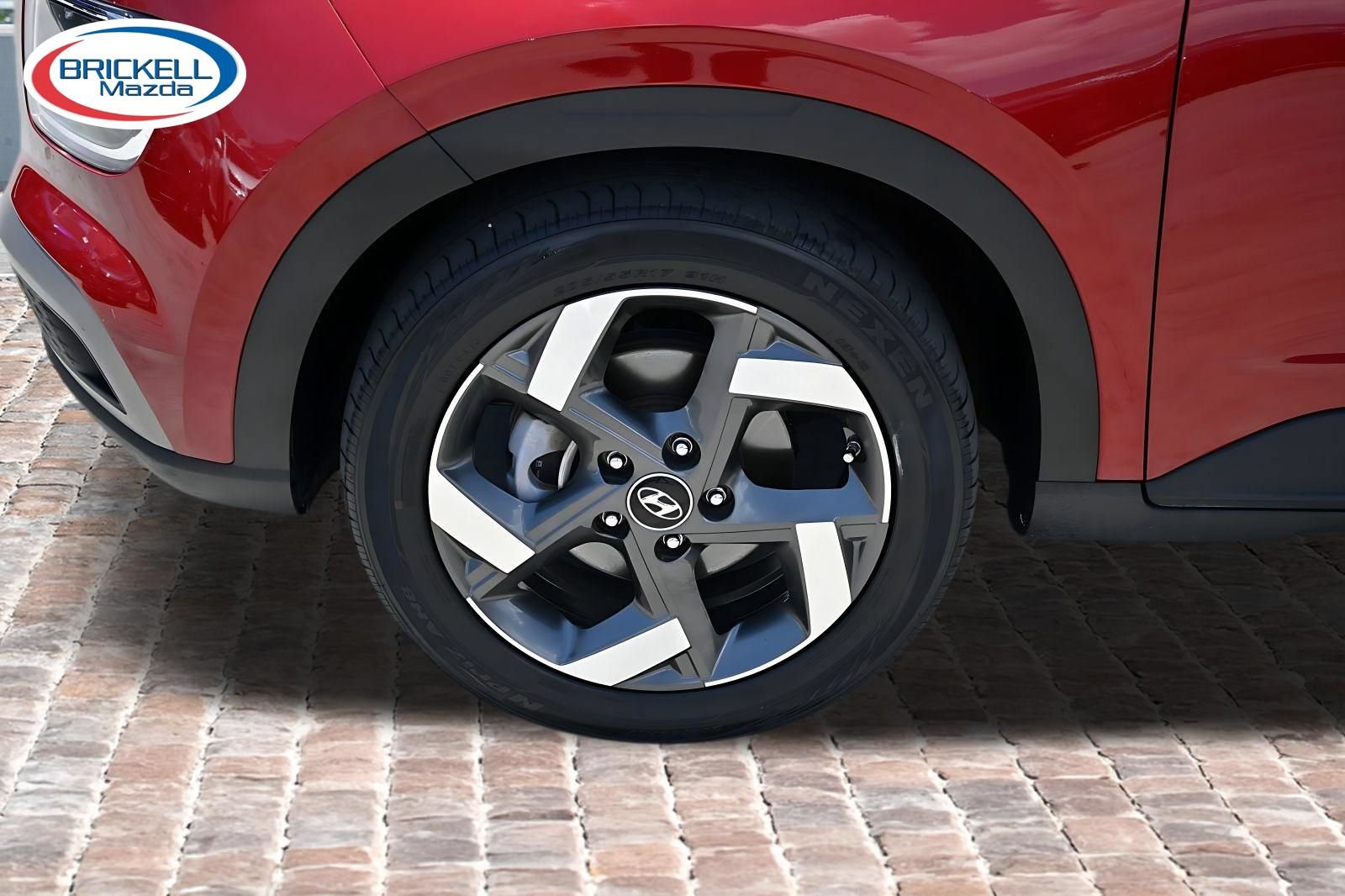 Used 2023 Hyundai Venue SEL FWD image 33