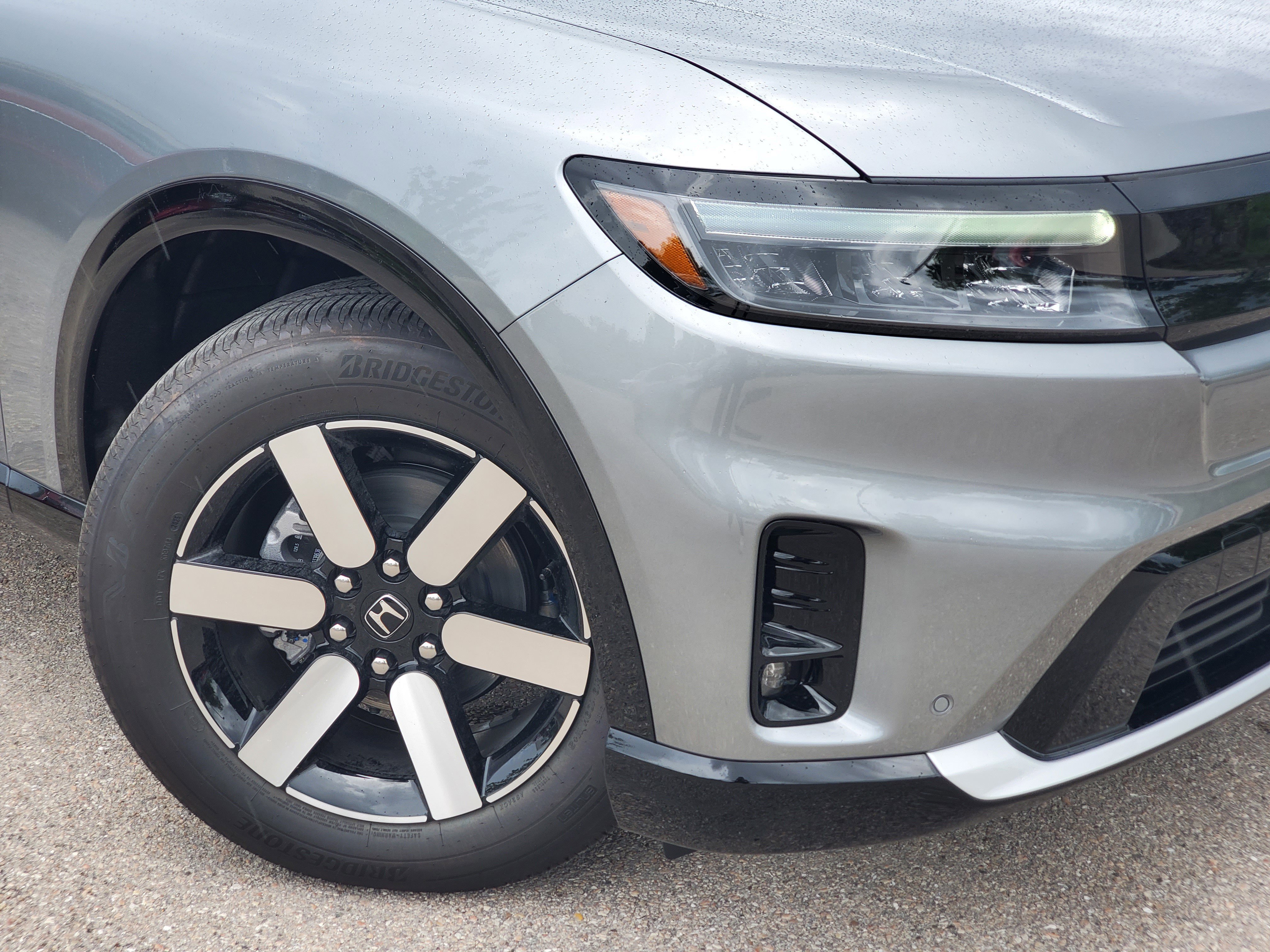 New 2025 Honda Prologue Touring image 2
