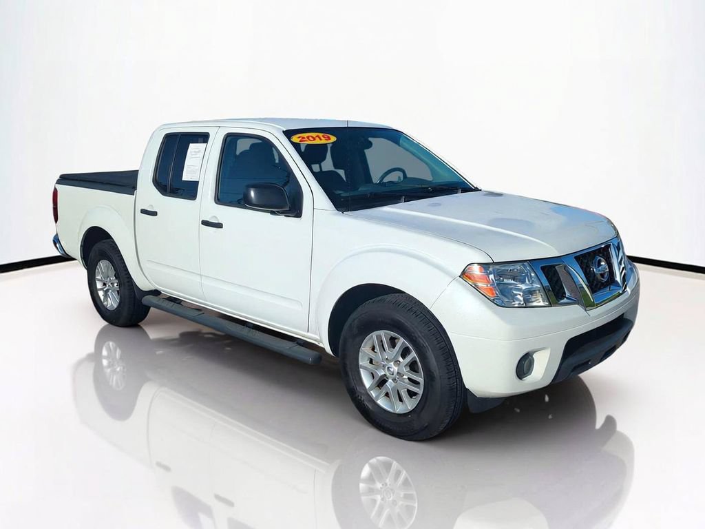Used 2019 Nissan Frontier SV RWD image 2