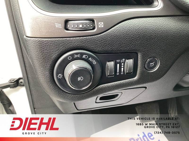 Used 2022 Jeep Cherokee Latitude Lux AWD/4WD image 28
