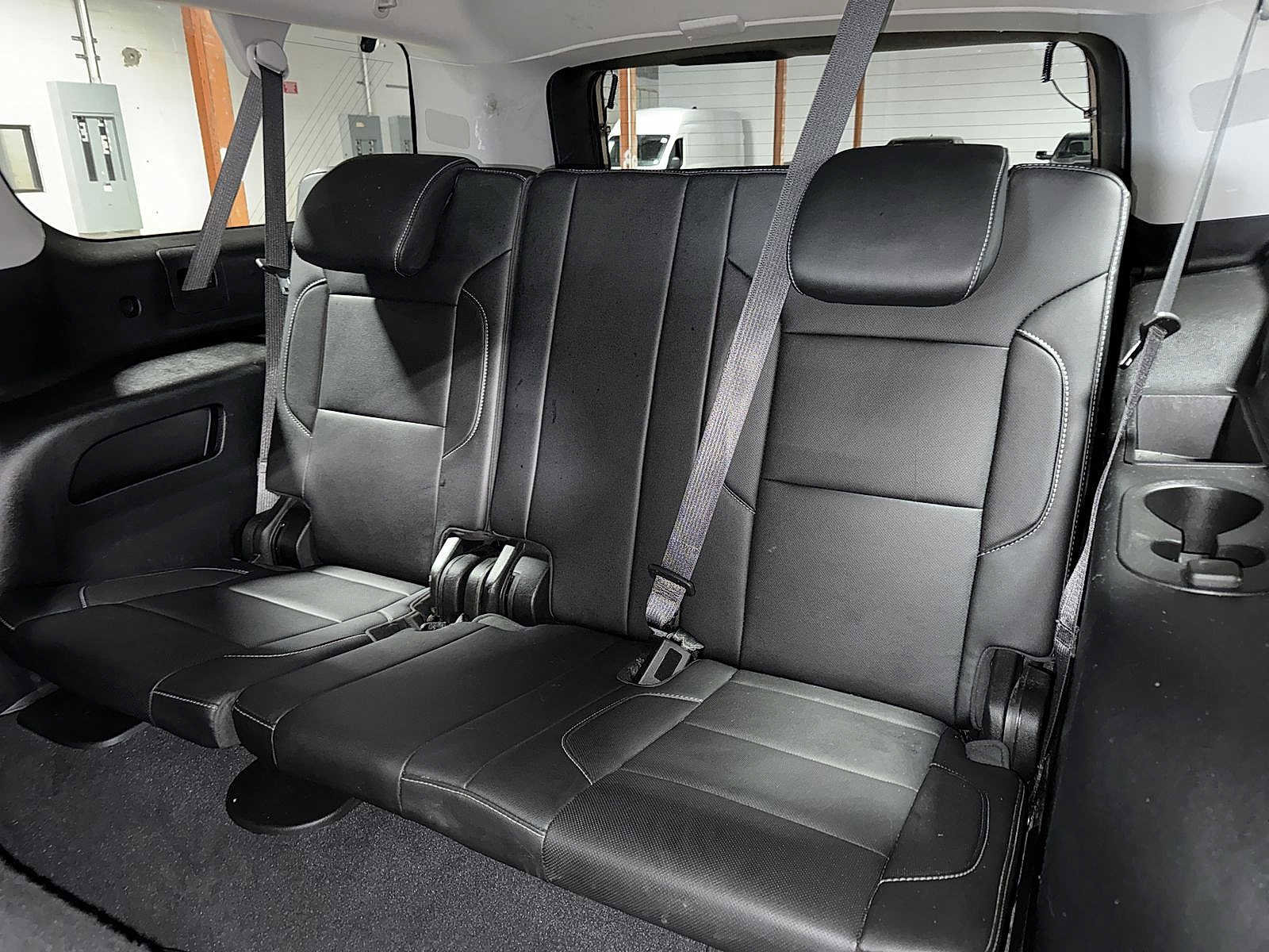 Used 2020 GMC Yukon XL SLT w/ Premium Edition image 18