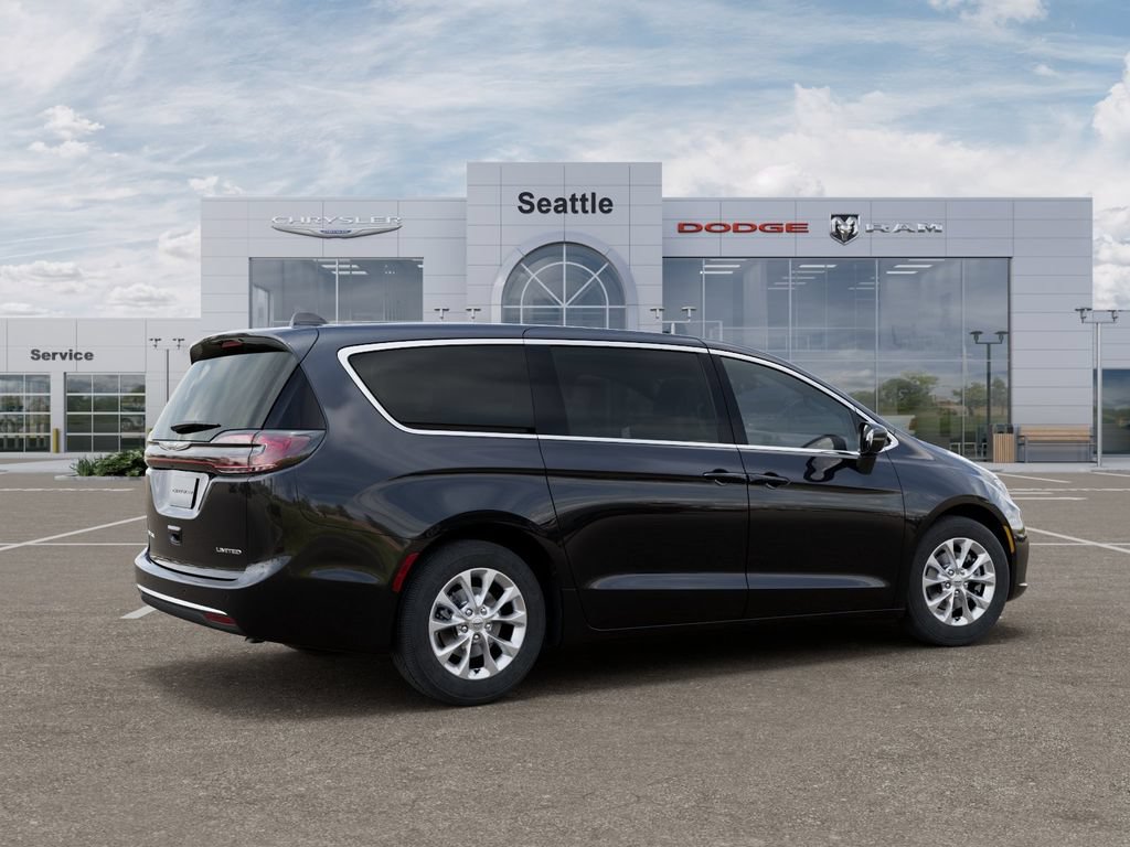 New 2026 Chrysler Pacifica Limited FWD image 5