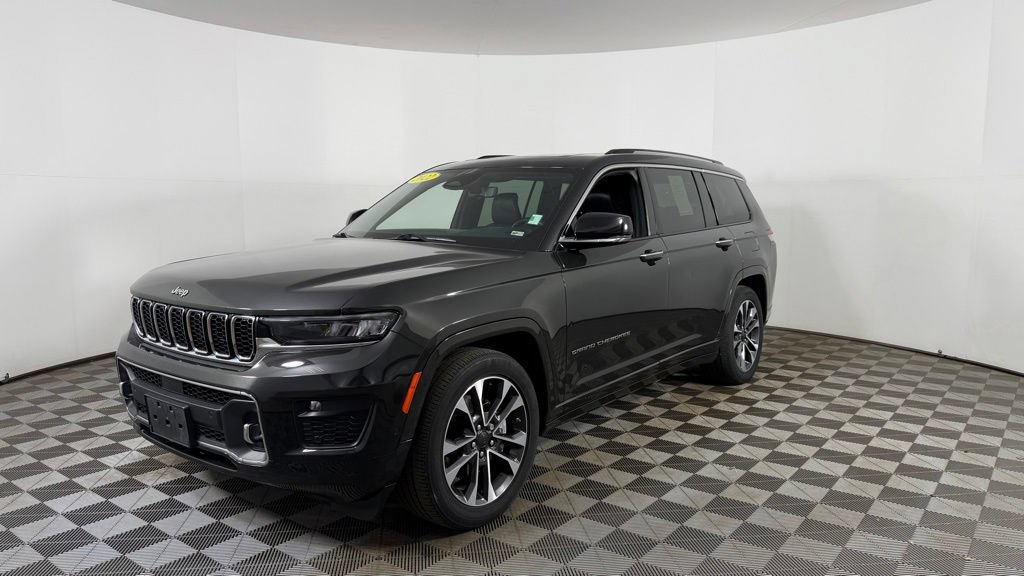 Used 2022 Jeep Grand Cherokee L Overland w/ Luxury Tech Group IV AWD/4WD image 3