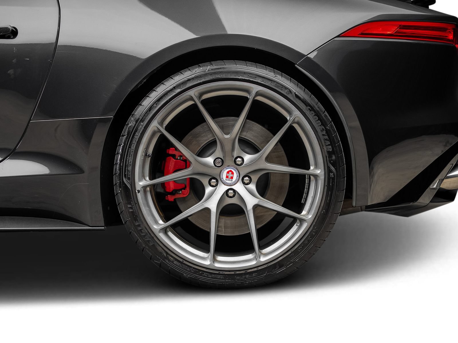 Used 2015 Jaguar F-TYPE S RWD image 23