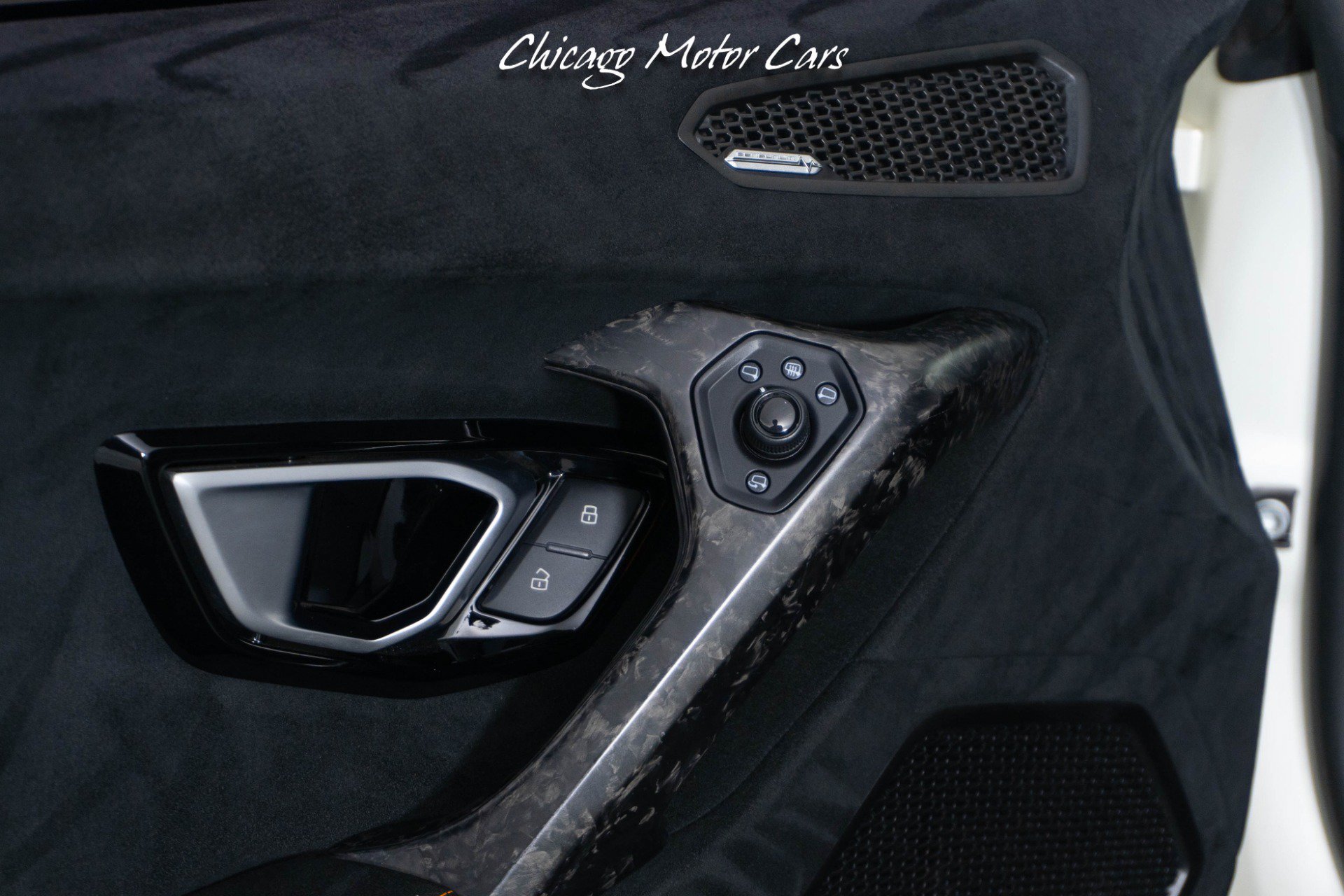 Used 2018 Lamborghini Huracan AWD/4WD image 24