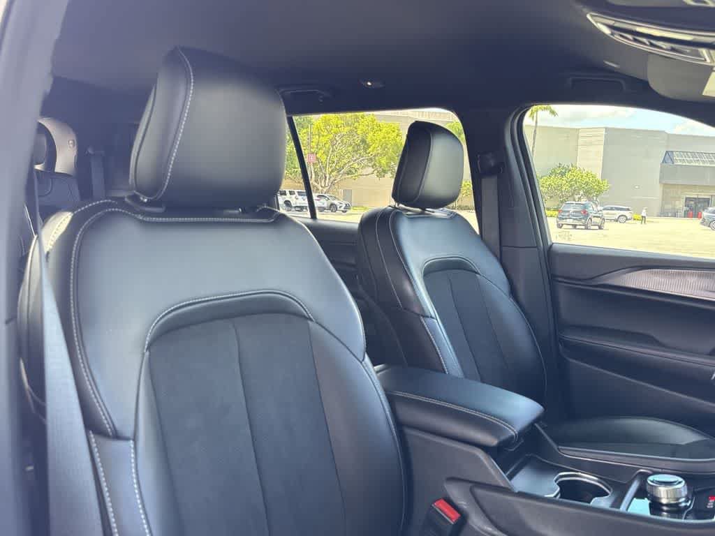 Used 2024 Jeep Grand Cherokee L Laredo AWD/4WD image 25