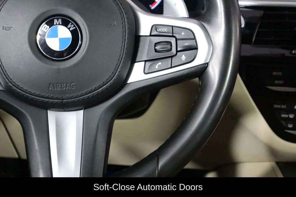 Used 2019 BMW M550i xDrive image 10