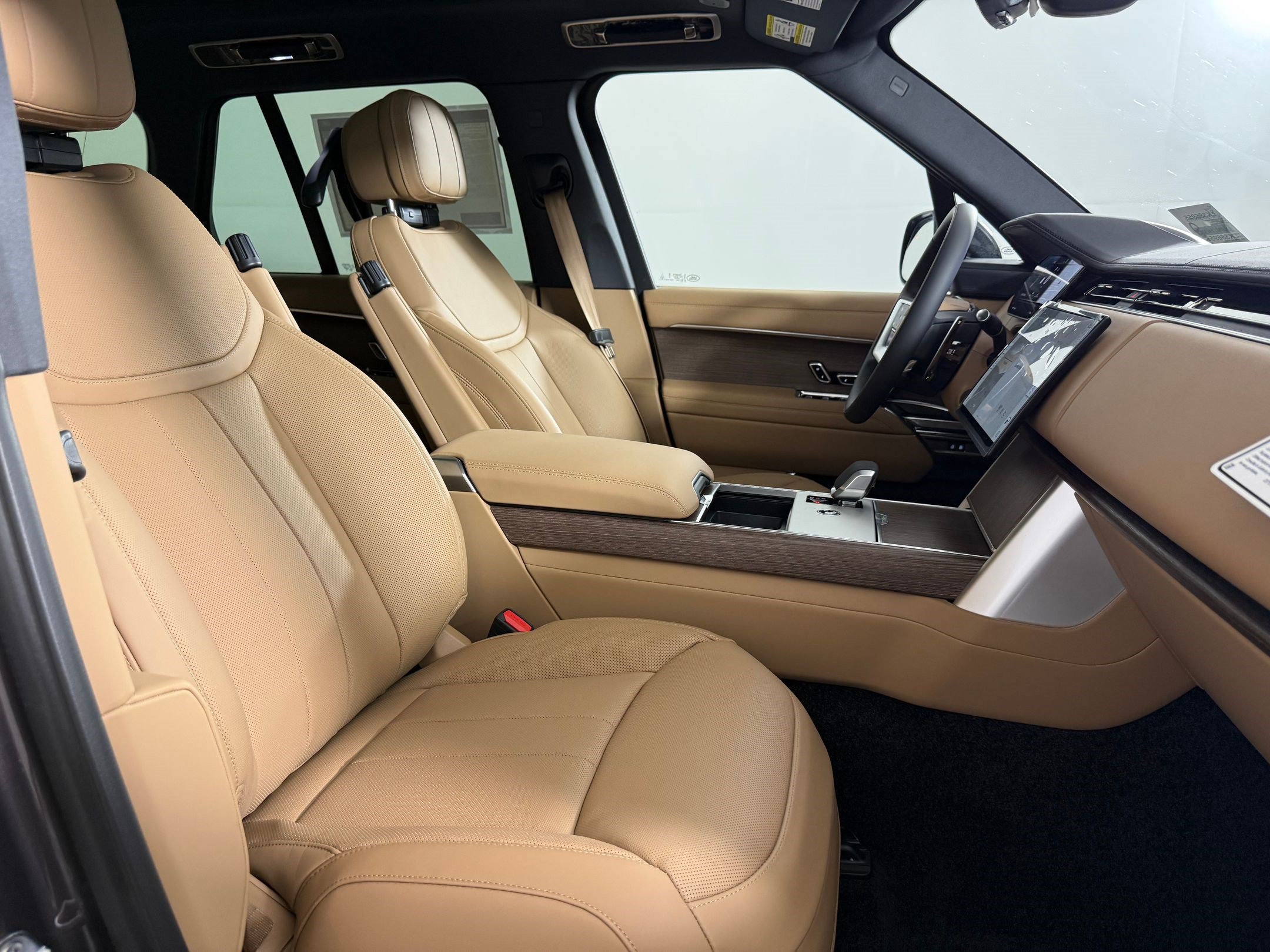 New 2026 Land Rover Range Rover SE AWD/4WD image 24