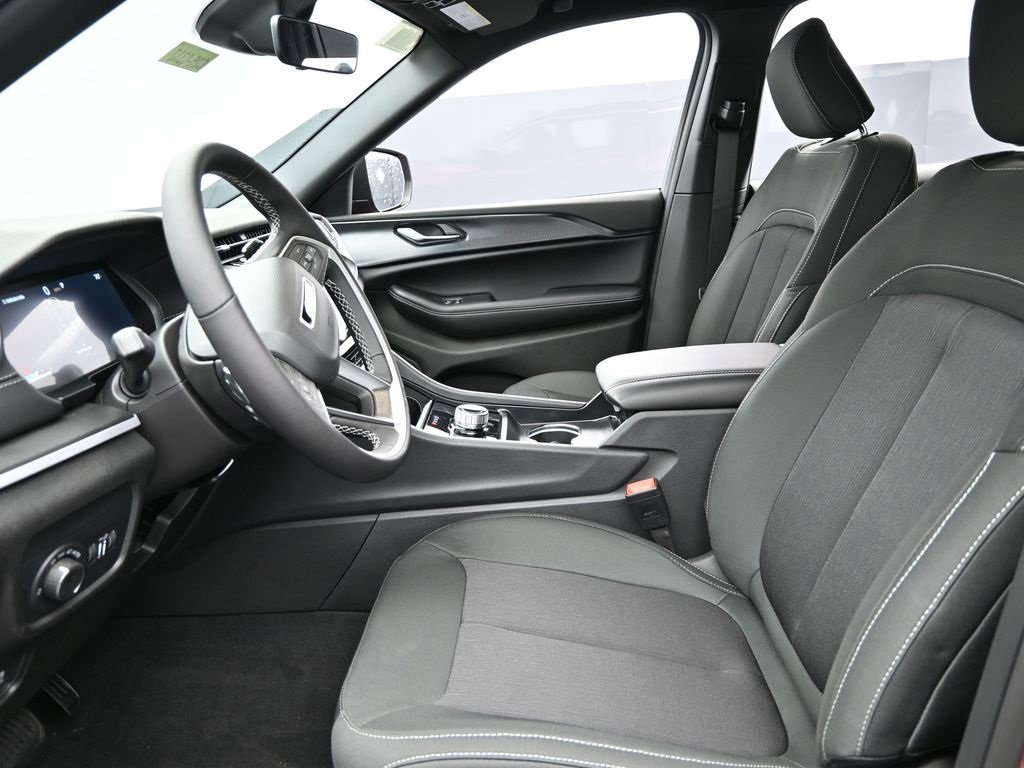 New 2025 Jeep Grand Cherokee L Laredo w/ Luxury Tech Group I image 11