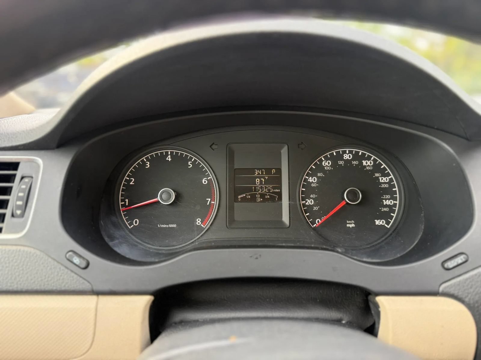 Used 2011 Volkswagen Jetta SE FWD image 11