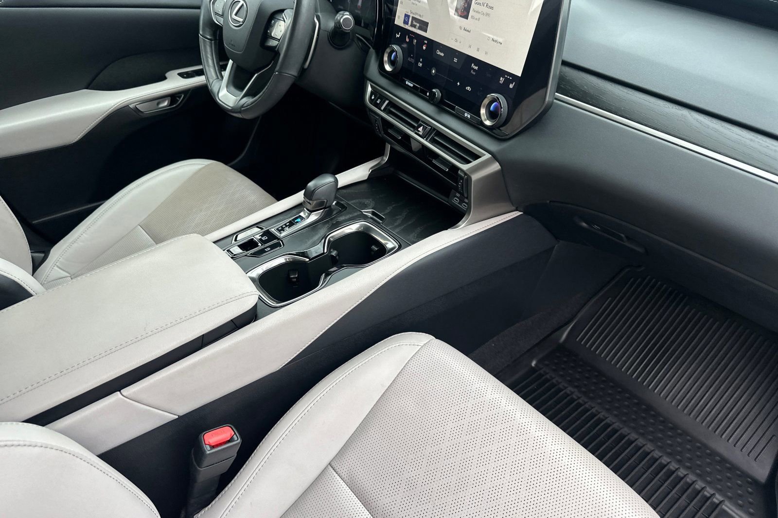 Certified 2024 Lexus RX 350 Premium Plus image 19