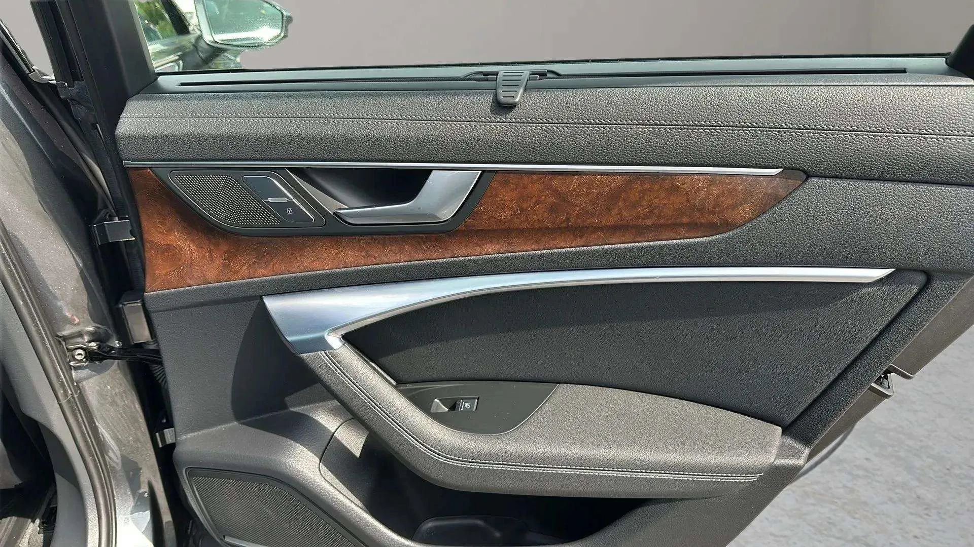 Used 2019 Audi A6 3.0T Premium Plus image 23