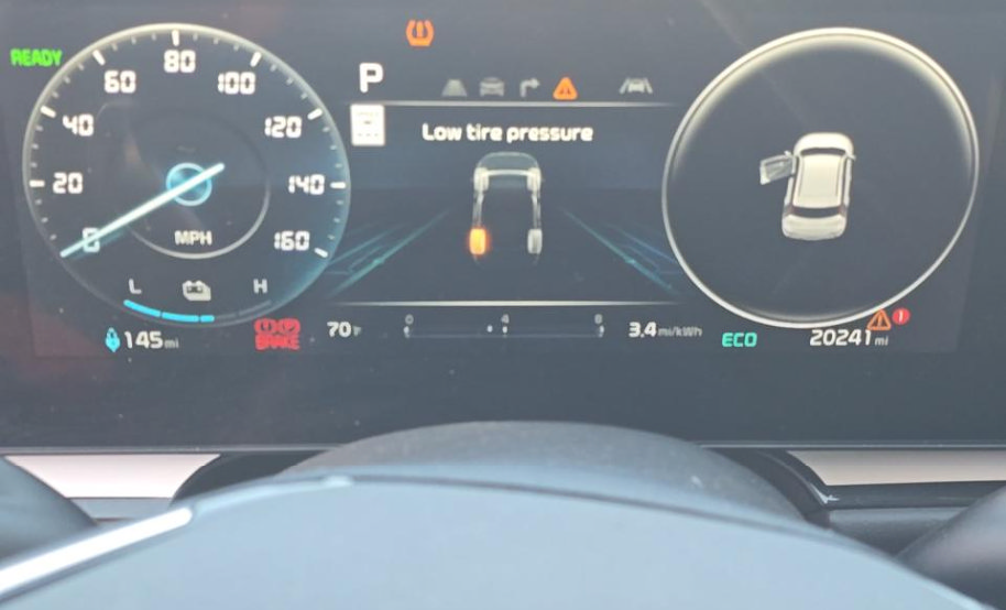 Certified 2024 Kia Niro Wind w/ Wind Preserve Package FWD image 15