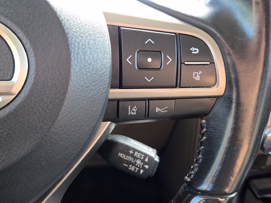 Used 2020 Lexus GX 460 Premium w/ Premium Package AWD/4WD image 17