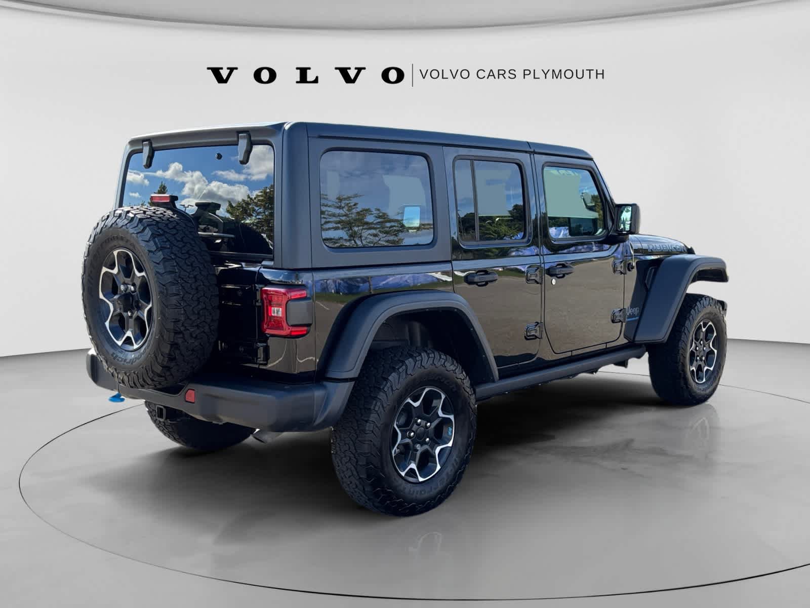 Used 2023 Jeep Wrangler Unlimited Rubicon 4xe w/ Steel Bumper Group AWD/4WD image 7