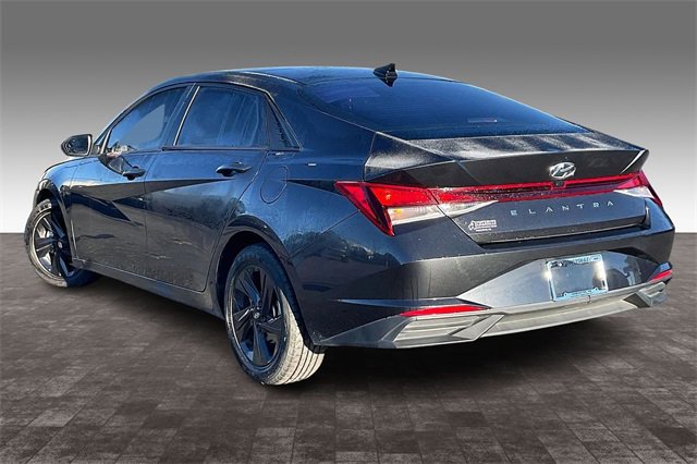 Used 2021 Hyundai Elantra SEL w/ Convenience Package image 12