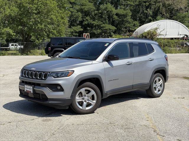 Certified 2024 Jeep Compass Latitude AWD/4WD image 1