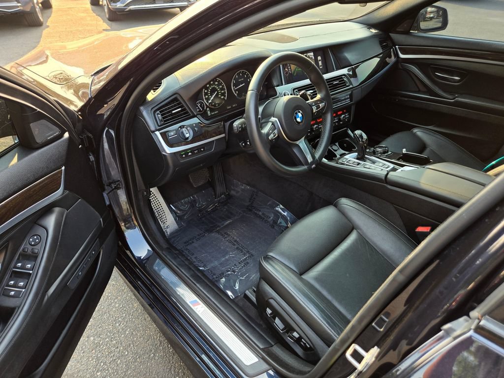 Used 2015 BMW 550i xDrive Sedan AWD/4WD image 19