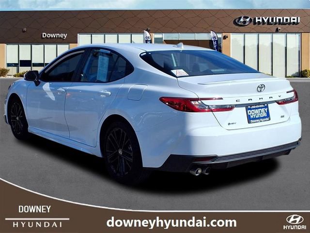 Used 2025 Toyota Camry SE image 6