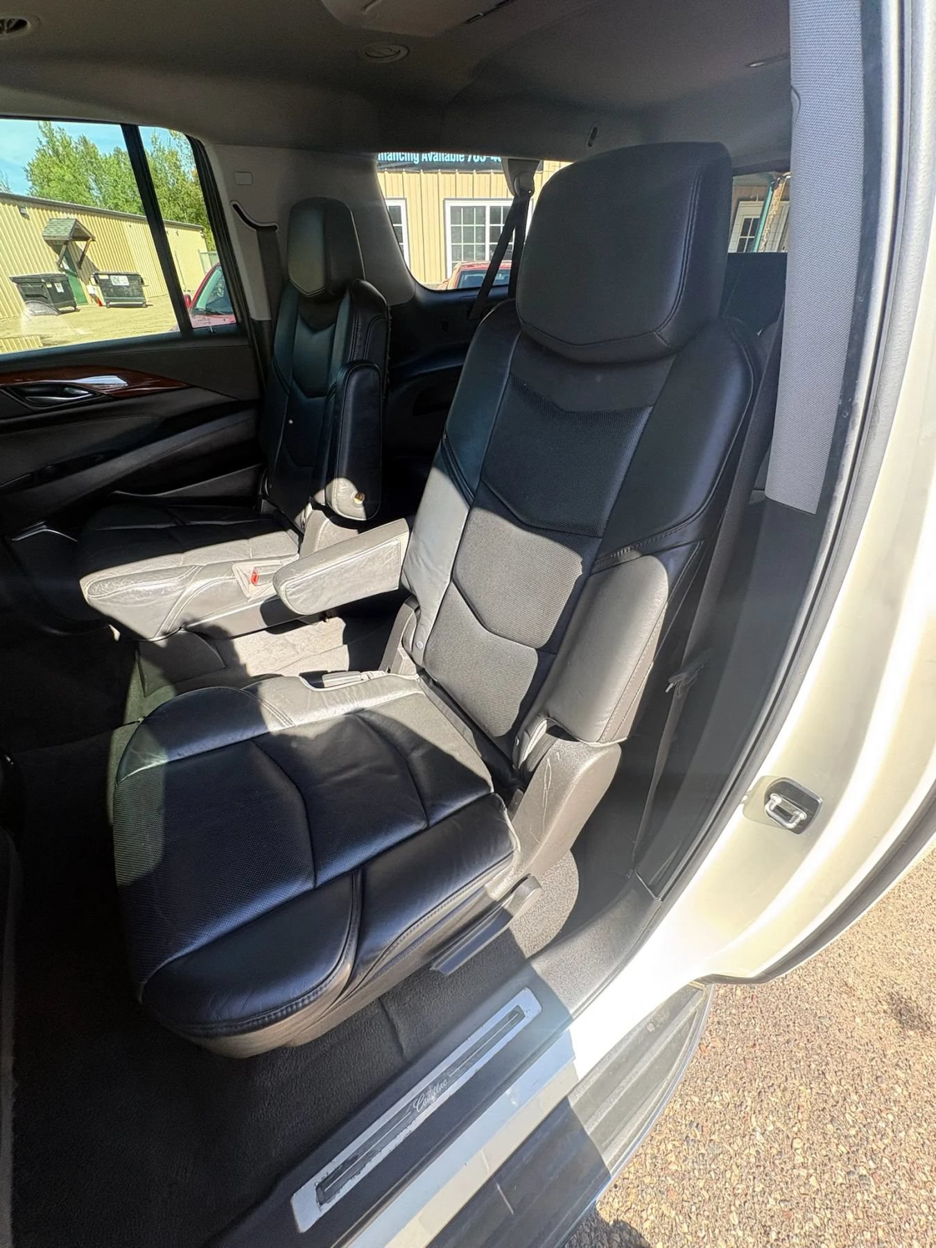 Used 2015 Cadillac Escalade ESV Luxury AWD/4WD image 43