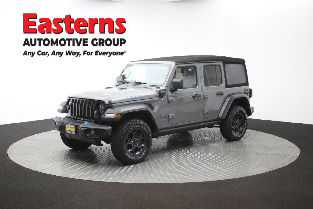 Used 2023 Jeep Wrangler Unlimited w/ Cold Weather Group AWD/4WD image 60