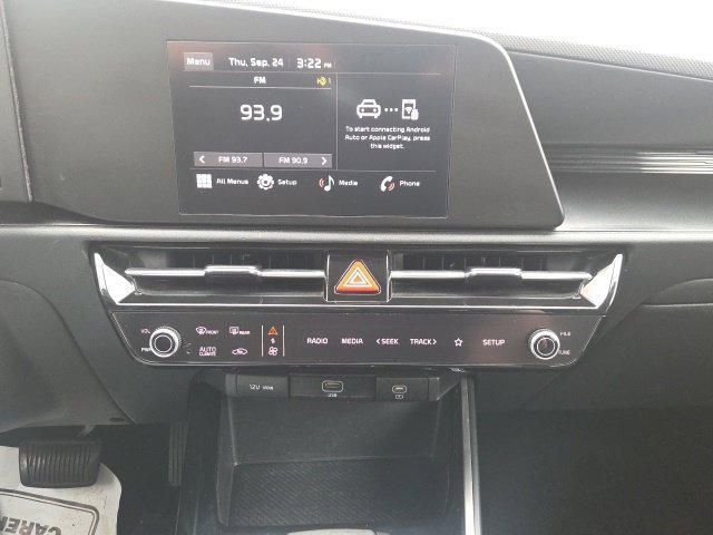 Used 2024 Kia Niro LX FWD image 24