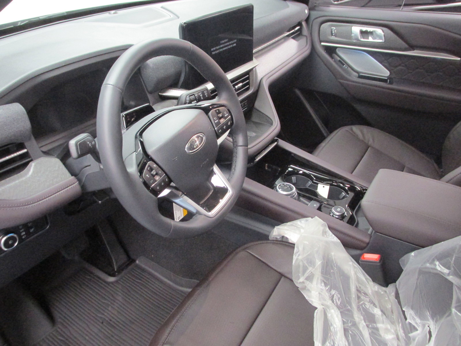 New 2025 Ford Explorer Platinum w/ Ultimate Package image 29