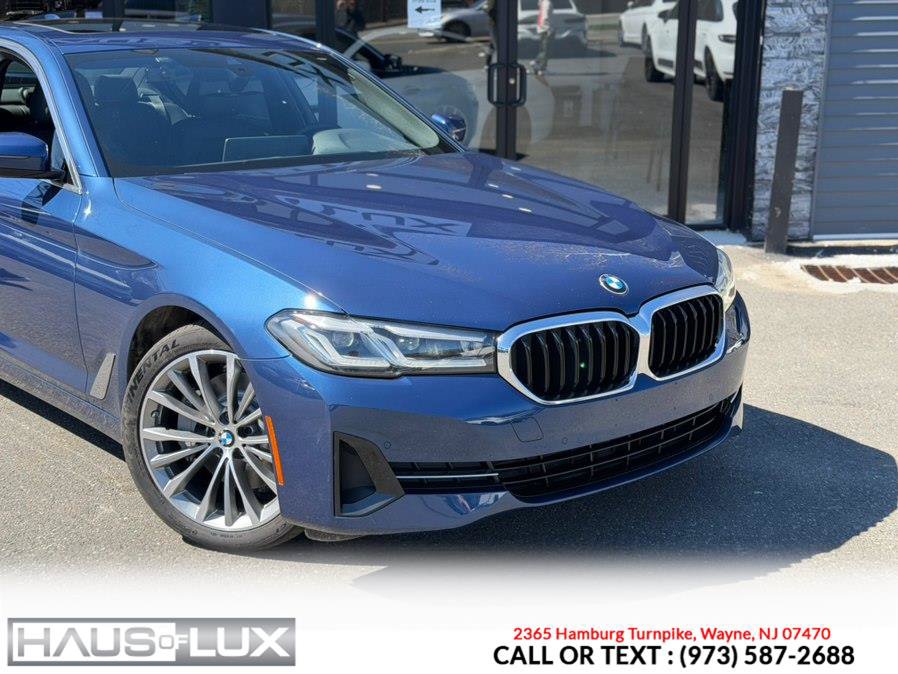 Used 2021 BMW 530i xDrive w/ Convenience Package AWD/4WD image 3
