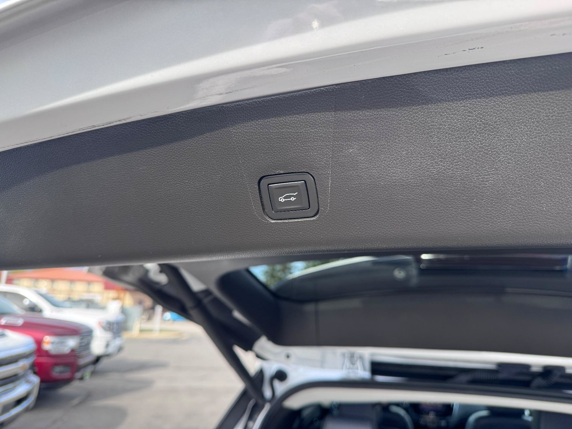 Used 2019 Chevrolet Traverse Premier w/ LPO, Floor Liner Package AWD/4WD image 19