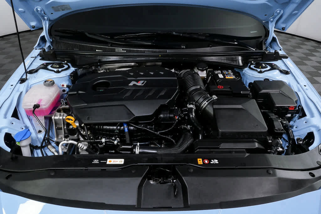 Certified 2025 Hyundai Elantra N image 32