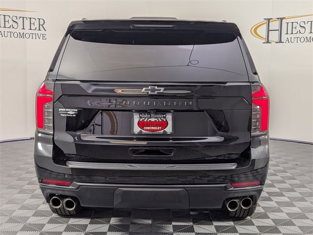 Used 2025 Chevrolet Suburban Z71 image 6