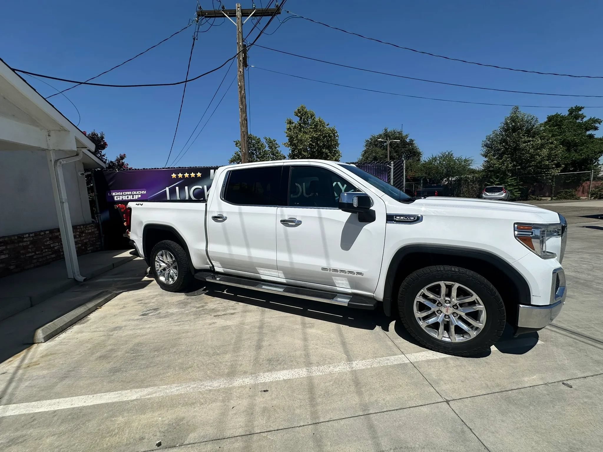 Used 2020 GMC Sierra 1500 SLT w/ SLT Premium Plus Package AWD/4WD image 2