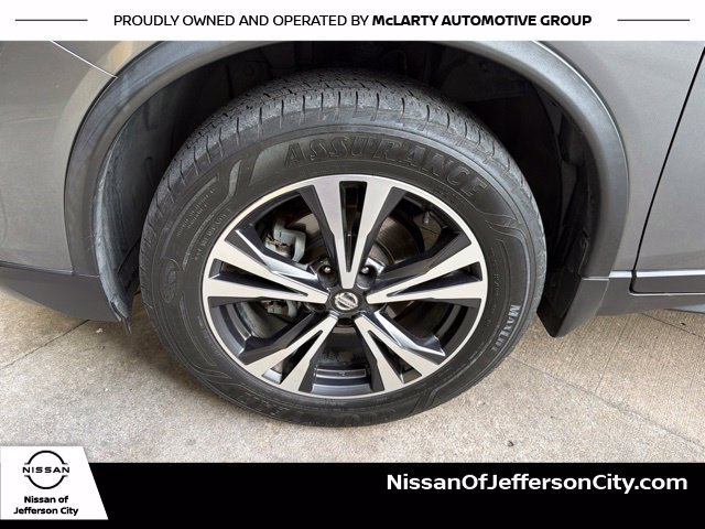 Used 2019 Nissan Rogue SV w/ Premium Package AWD/4WD image 11