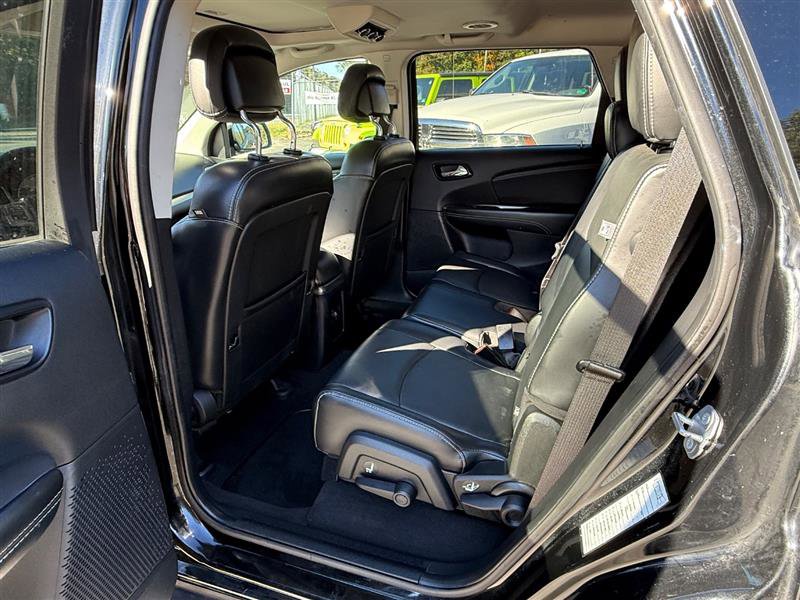 Used 2018 Dodge Journey Crossroad w/ Nav & Sun Group image 12