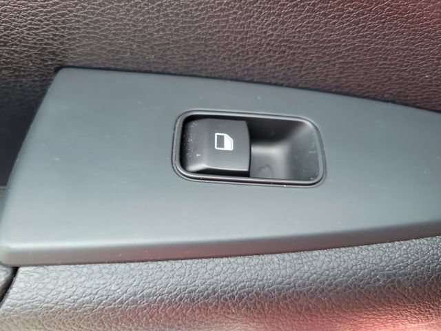 Used 2019 Kia Forte LXS FWD image 14