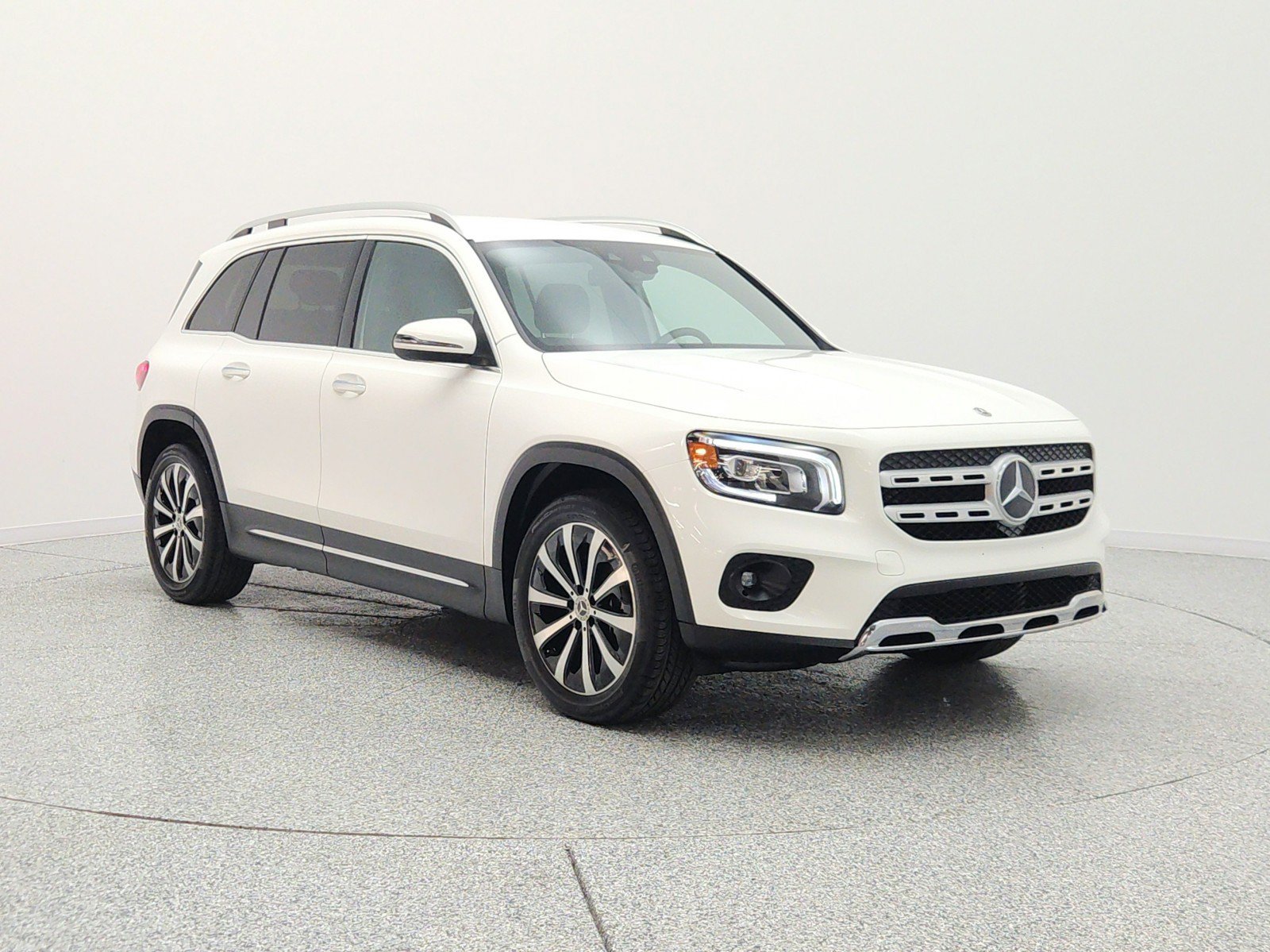 Used 2022 Mercedes-Benz GLB 250 image 3