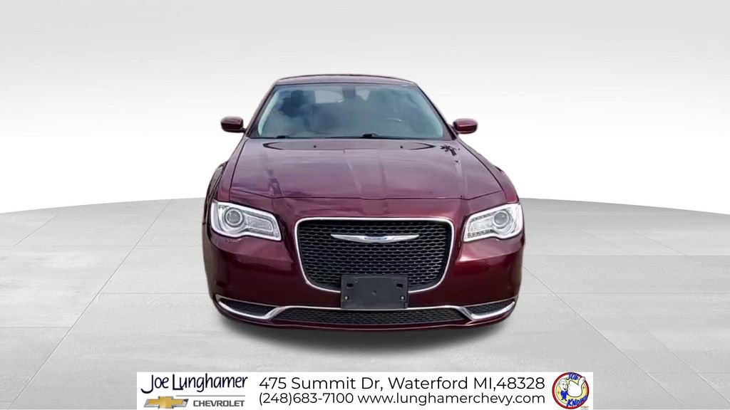 Used 2016 Chrysler 300 Limited image 3